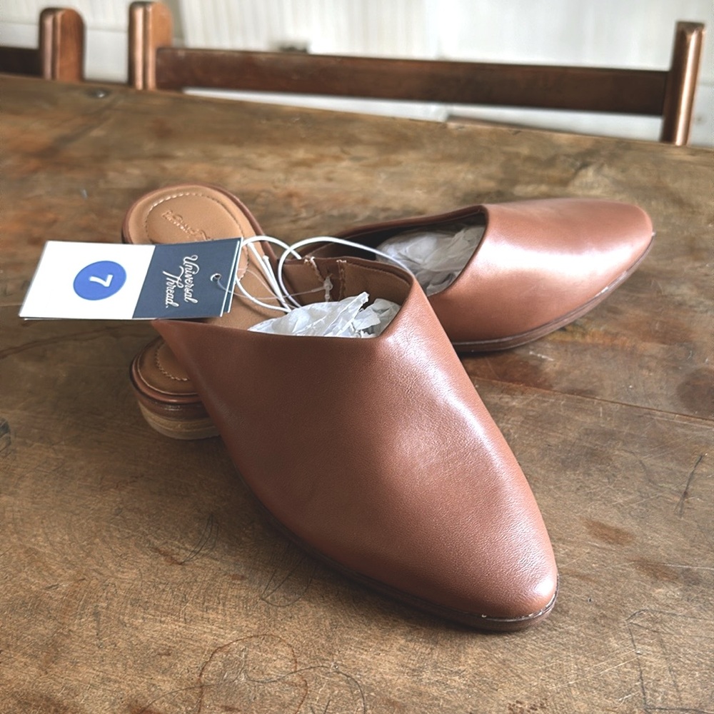 Womens Universal Thread Brown Loafers Clogs Size 7